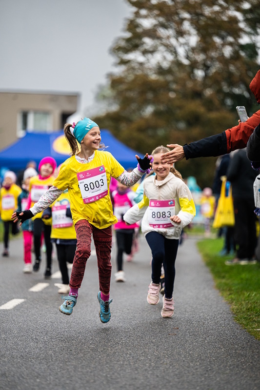 Královský závod ČEZ RunTour si užily tři tisícovky běžců