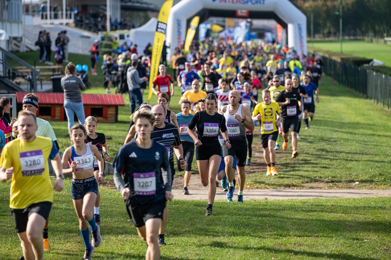 Běžeckou radost i velké drama přinesl vyprodaný závod ČEZ RunTour