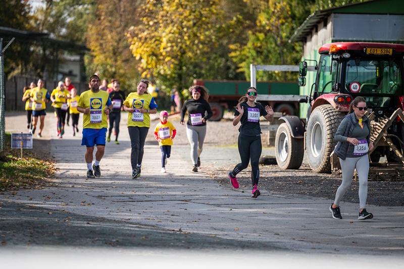 Běžeckou radost i velké drama přinesl vyprodaný závod ČEZ RunTour