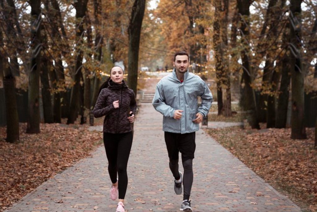 Říjen a listopad je ideálním obdobím pro běh či fitness pod širým nebem