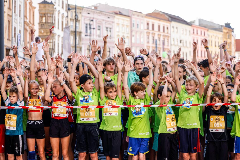 Olomouc rozběhá před 10 tisíc lidí všech generací. Sportovním vrcholem bude tradiční půlmaraton