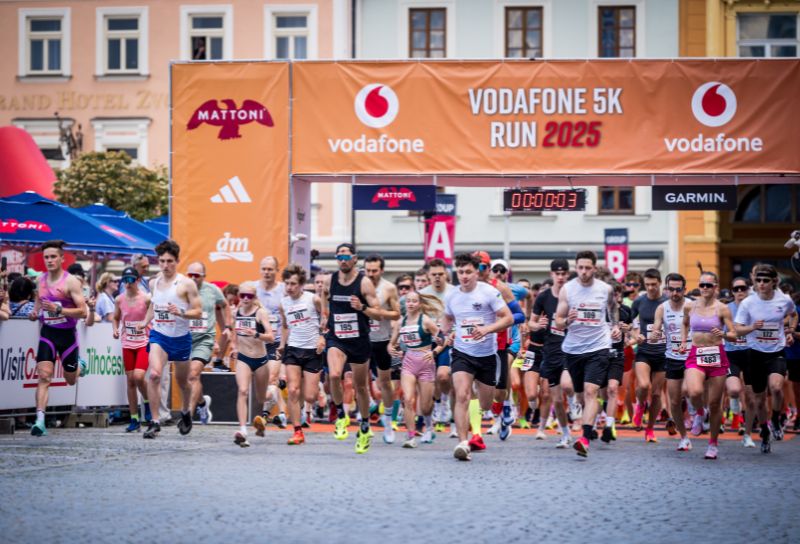 Běžecký festival v Českých Budějovicích trhal rekordy. Silniční „pětka“ láká víc ženy