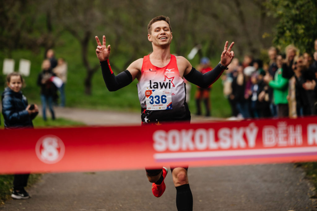 Rekordní Sokolský běh republiky: Vznik státu slavilo 13 tisíc běžců v 90 lokalitách