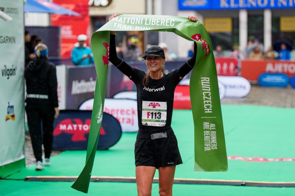Běžeckou sezonu RunCzech uzavřel trail v Liberci. Hlavní závod ovládli Zajíc a Hudcová